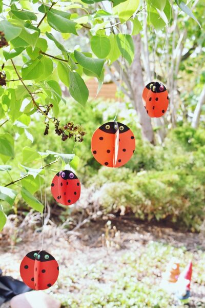  Basteln mit Kinder tanzende Marienkäfer aus Papier (22) - Calistas Traum Illustration 