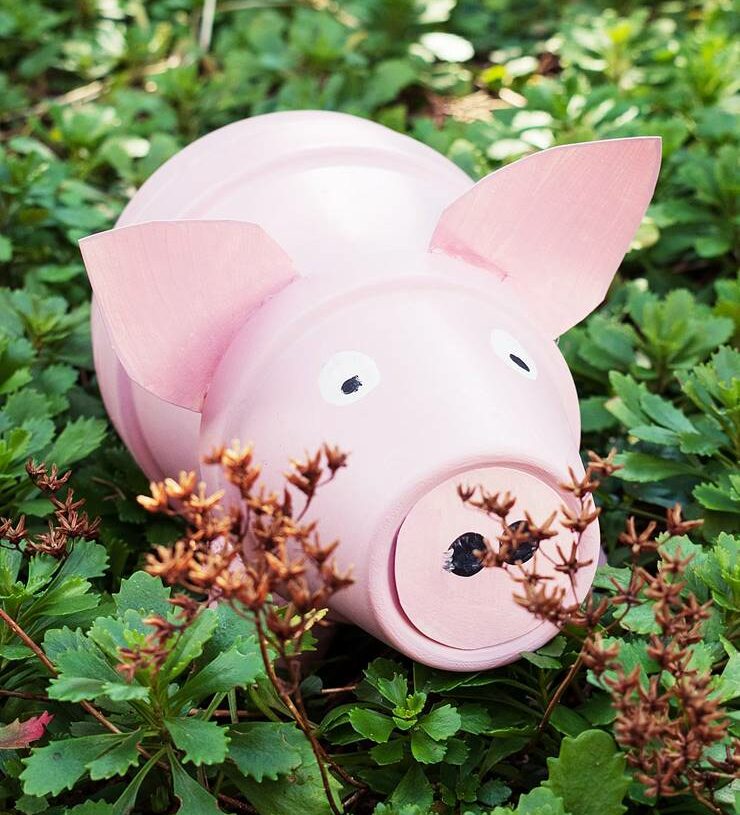 Gartendeko selbst gemacht – Schwein aus Tontöpfen