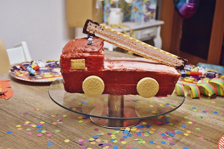 Feuerwehrkuchen für Kindergeburtstag einfach selbstgemacht